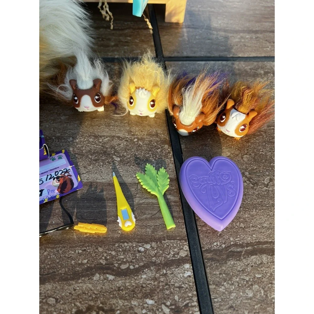 Little Live‎ Pets Mama Surprise Guinea Pig Interactive Animal Portable Hutch Toy